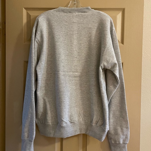 Unisex Designer’s Logo Sweatshirt - Picture 4 of 6